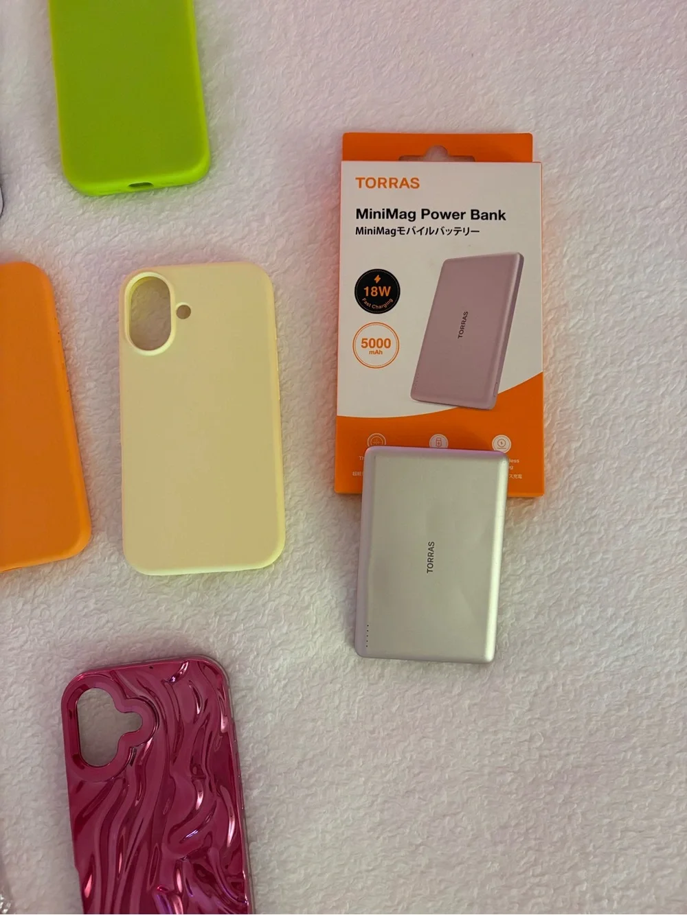 iPhone 16 colorful cases and portable charger collection Encased, Elago, Ornarto